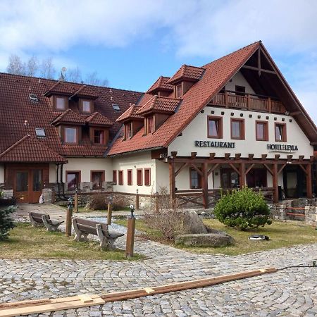 Hotel Leyla Frymburk nad Vltavou Exterior foto