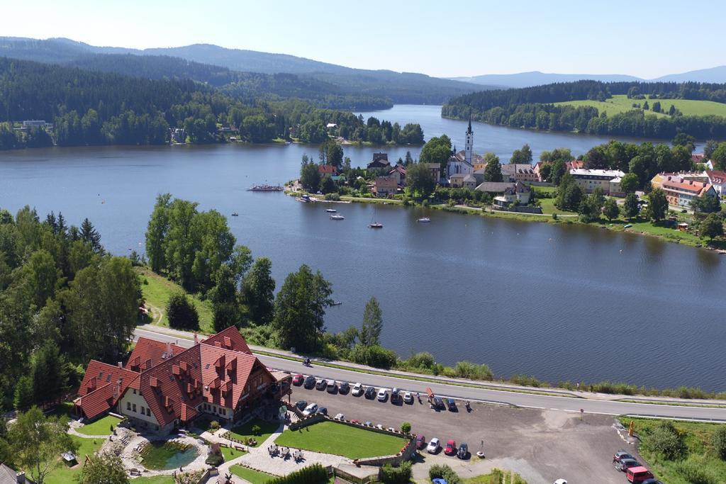 Hotel Leyla Frymburk nad Vltavou Exterior foto